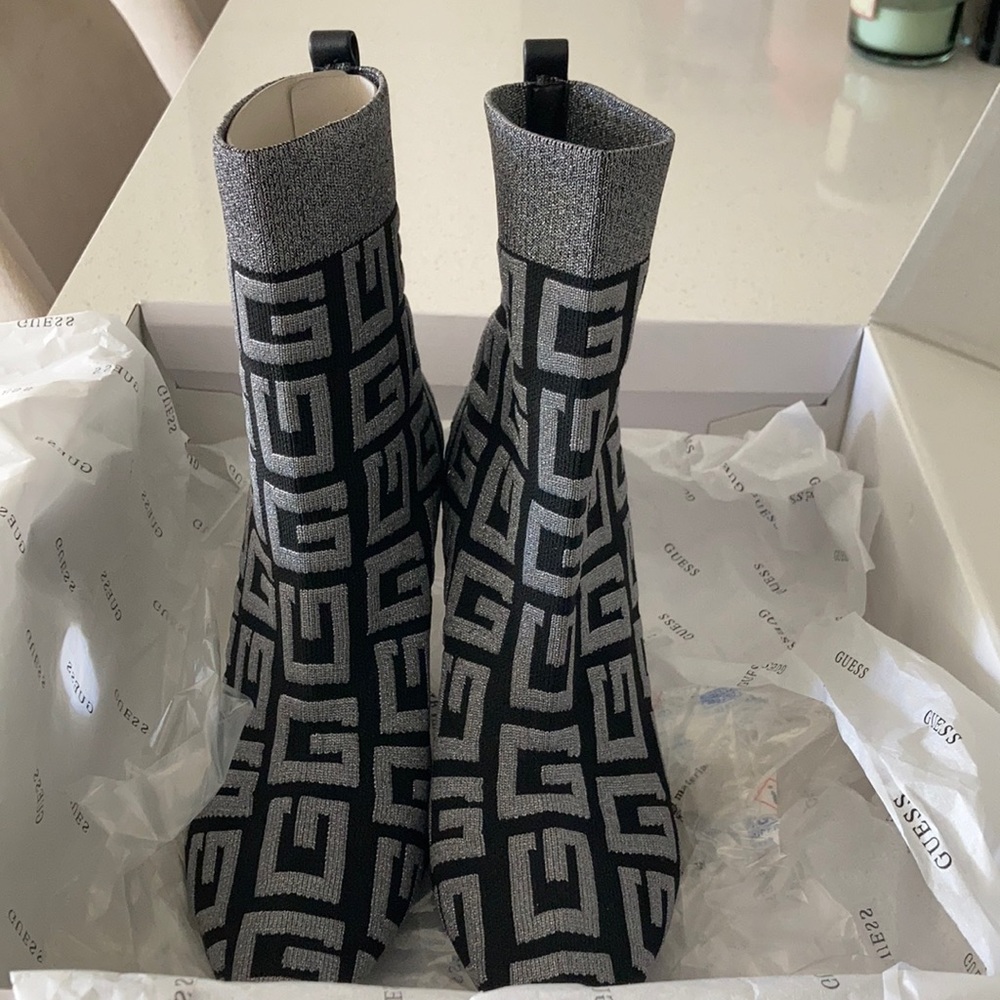Guess elastic boots